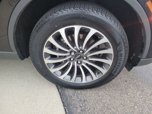 Certified 2024 Lincoln Aviator Reserve w/ Elements Package Plus AWD/4WD image 12