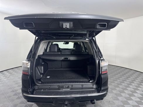 Used 2022 Toyota 4Runner Limited image 13