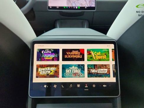 Used 2026 Tesla Model Y Long Range RWD image 51