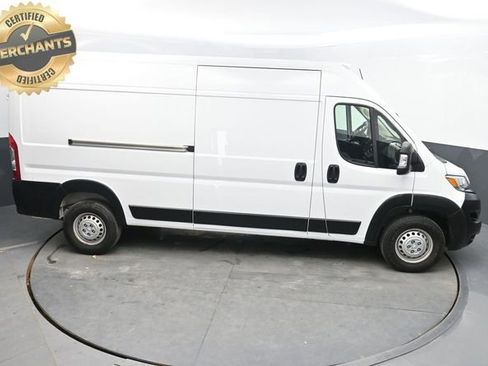Used 2025 RAM ProMaster 2500 w/ Convenience Group FWD image 26