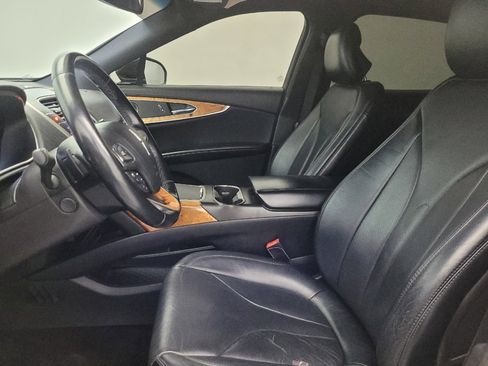 Used 2016 Lincoln MKX Reserve FWD image 17