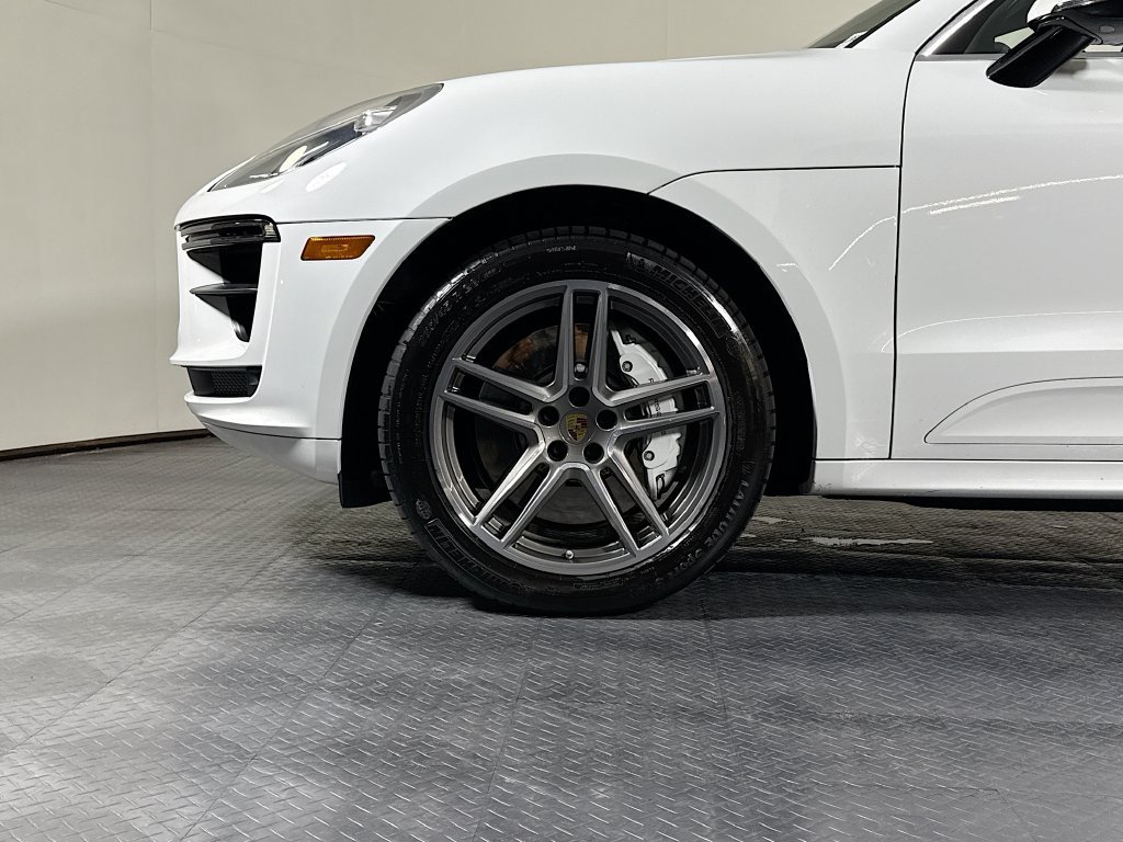 Certified 2020 Porsche Macan Turbo w/ Premium Package Plus (PF3) AWD/4WD image 28