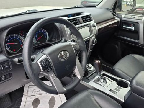 Used 2018 Toyota 4Runner 4WD image 15