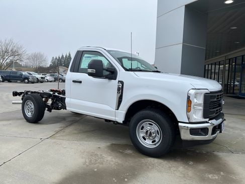 New 2026 Ford F250 XL w/ XL Chrome Package RWD image 1