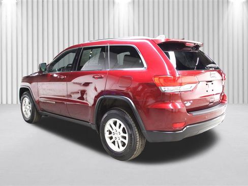 Used 2019 Jeep Grand Cherokee Laredo image 5