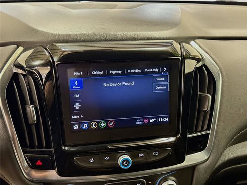 Used 2023 Chevrolet Traverse LT FWD image 14