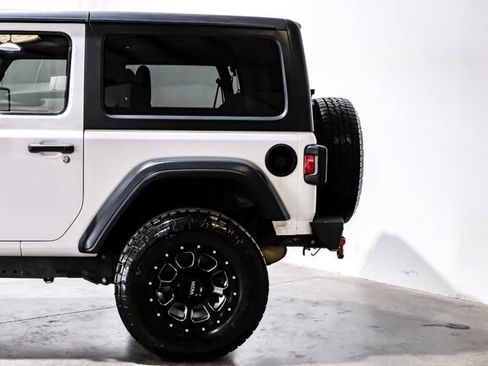 Used 2018 Jeep Wrangler Sport S image 15