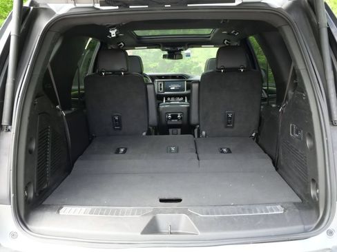 Used 2023 GMC Yukon Denali AWD/4WD image 31