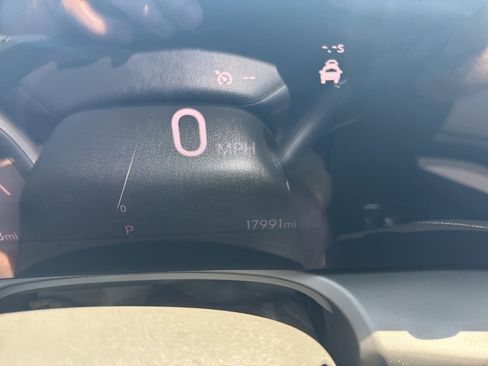 Used 2024 Buick Encore GX Preferred FWD image 21