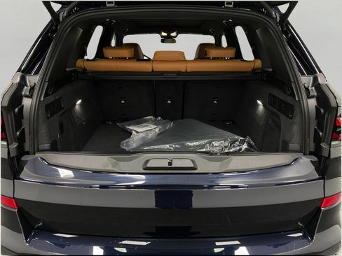 New 2026 BMW X5 M60i image 5