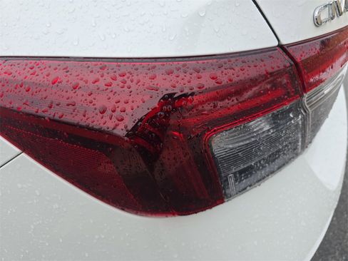 Used 2025 Honda Civic Sport image 30