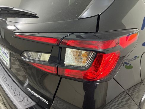 Used 2025 Subaru Crosstrek 2.0i Premium image 34
