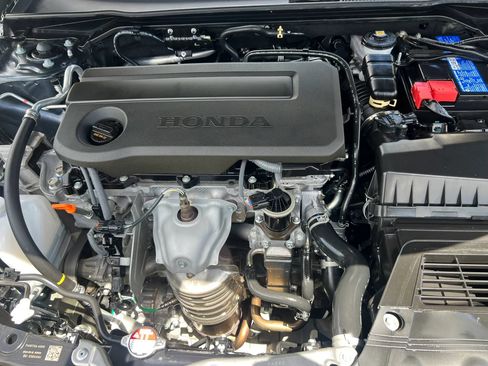 Used 2025 Honda Civic Sport image 33