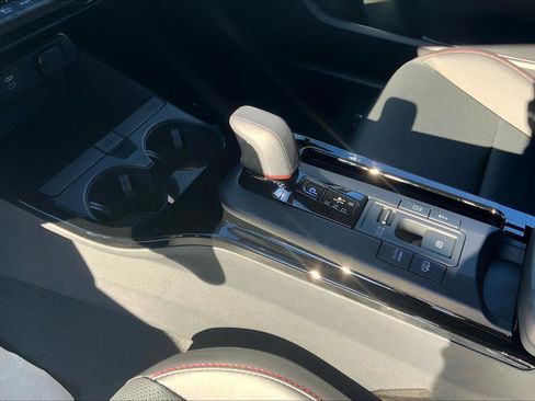 New 2026 Toyota Prius Plug-In Hybrid image 10