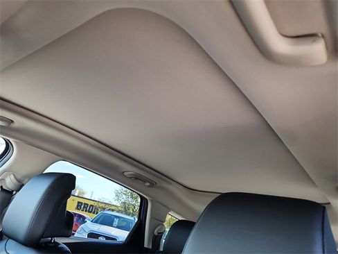 New 2026 Kia Sportage EX image 26