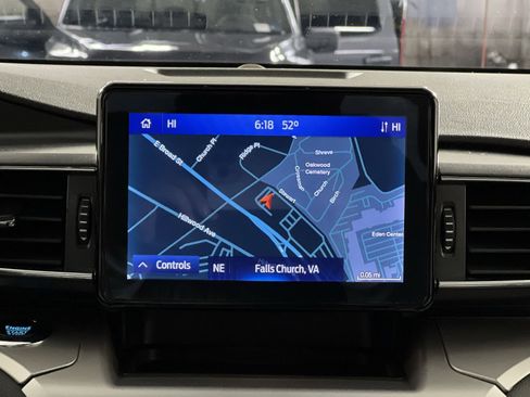 Used 2022 Ford Explorer XLT w/ Equipment Group 202A image 20