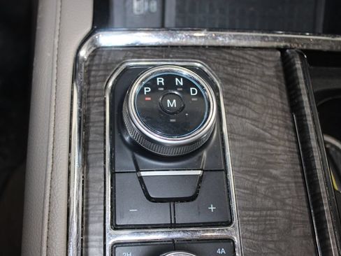 Used 2020 Ford Expedition Limited w/ Equipment Group 302A AWD/4WD image 29