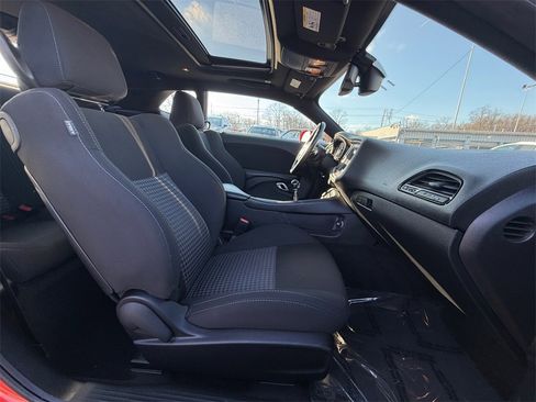 Used 2022 Dodge Challenger R/T w/ Driver Convenience Group image 26