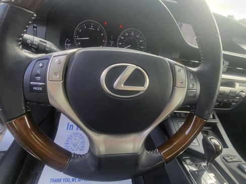 Used 2014 Lexus ES 350 w/ Luxury Package FWD image 14