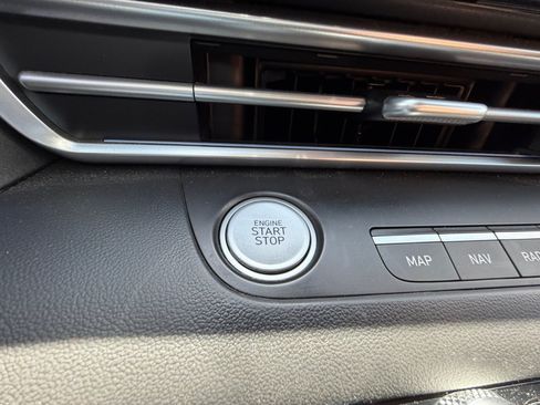 Used 2024 Hyundai Elantra SEL FWD image 30
