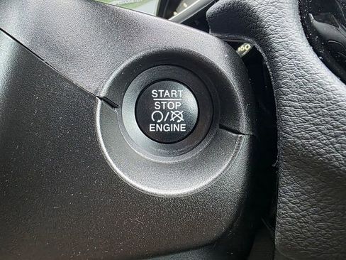 Used 2019 Jeep Compass Limited image 34