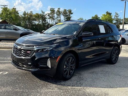 Used 2022 Chevrolet Equinox RS w/ RS Leather Package FWD image 3