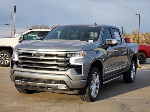 New 2026 Chevrolet Silverado 1500 High Country image 2