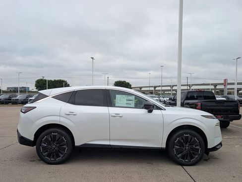 New 2026 Nissan Murano Platinum AWD/4WD image 3