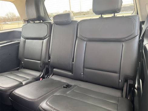 Used 2025 Ford Expedition Active image 27