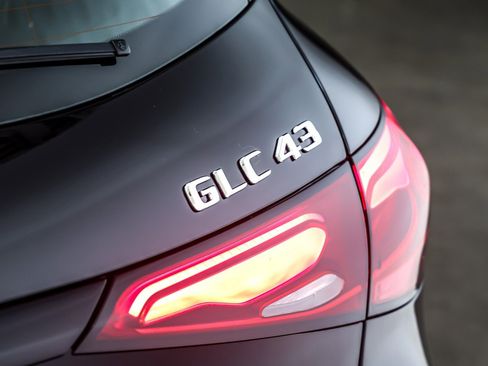 New 2026 Mercedes-Benz GLC 43 AMG 4MATIC image 9
