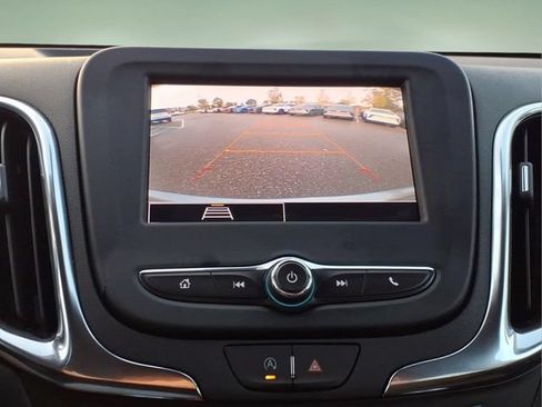 Used 2024 Chevrolet Equinox LT FWD image 19