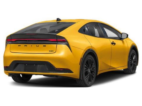 New 2027 Toyota Prius FWD image 2