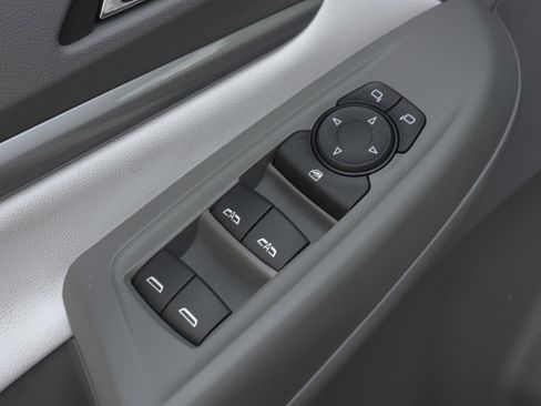 Used 2023 Chevrolet Bolt EUV Premier w/ Sun & Sound Package image 29