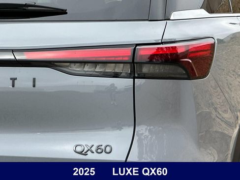 Used 2025 INFINITI QX60 Luxe w/ Black Edition AWD/4WD image 42