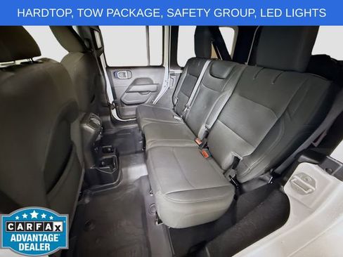 Used 2021 Jeep Wrangler Unlimited Sahara w/ LED Lighting Group AWD/4WD image 22