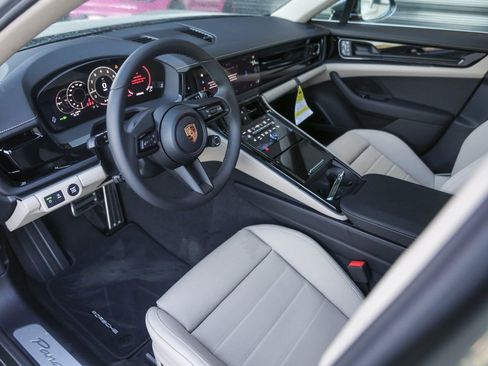 New 2026 Porsche Panamera 4 AWD/4WD image 4