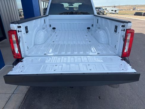 Used 2023 Ford F350 XLT w/ FX4 Off-Road Package image 29