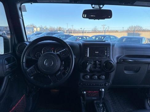 Used 2018 Jeep Wrangler Unlimited Rubicon image 9