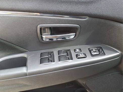 Used 2024 Mitsubishi Outlander Sport ES image 11