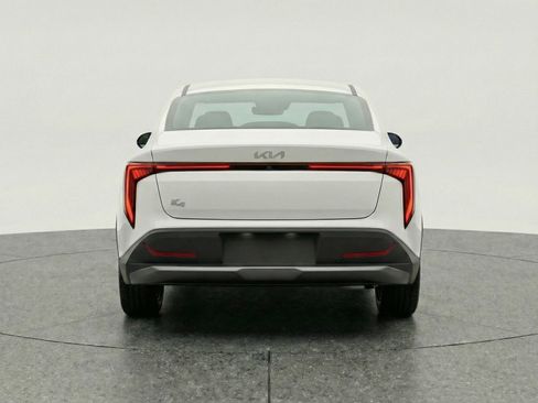Used 2025 Kia K4 FWD image 7