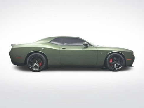 Used 2022 Dodge Challenger SRT Hellcat w/ Plus Package RWD image 38