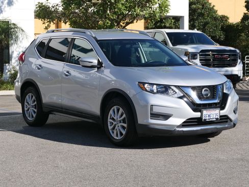 Used 2018 Nissan Rogue SV FWD image 7