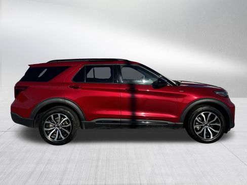 Certified 2022 Ford Explorer ST-Line w/ Class IV Trailer Tow Package AWD/4WD image 8