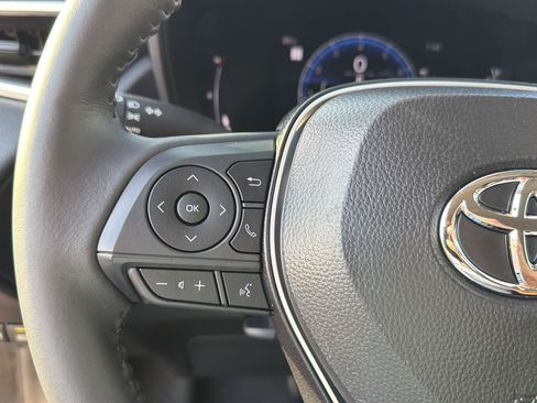 Certified 2026 Toyota Corolla Cross LE FWD image 20
