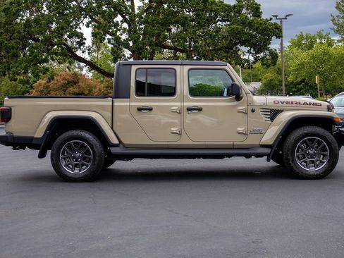 Used 2020 Jeep Gladiator Overland image 6
