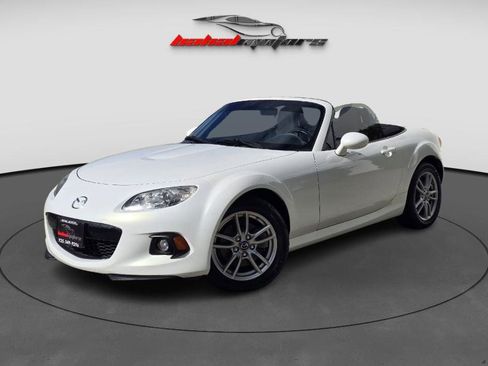 Used 2013 MAZDA MX-5 Miata Sport image 3
