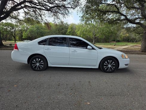 Used 2011 Chevrolet Impala LS Fleet 4dr Sedan w/1FL image 3