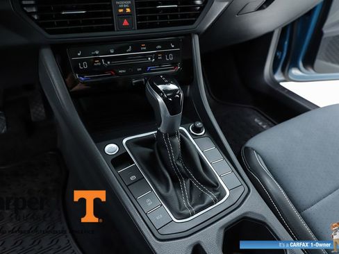 Used 2025 Volkswagen Jetta SE w/ Sunroof Package FWD image 61