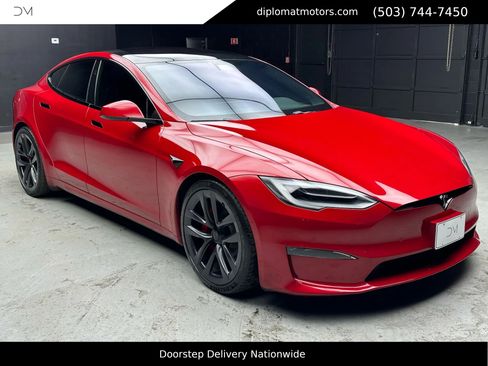 Used 2021 Tesla Model S Plaid image 8