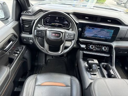 Used 2023 GMC Sierra 1500 AT4 w/ AT4 Premium Package AWD/4WD image 12